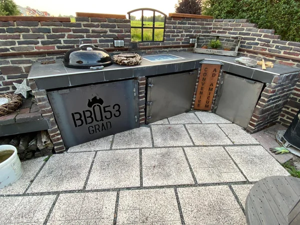 Bild 0: Sandel Mechanics Shop